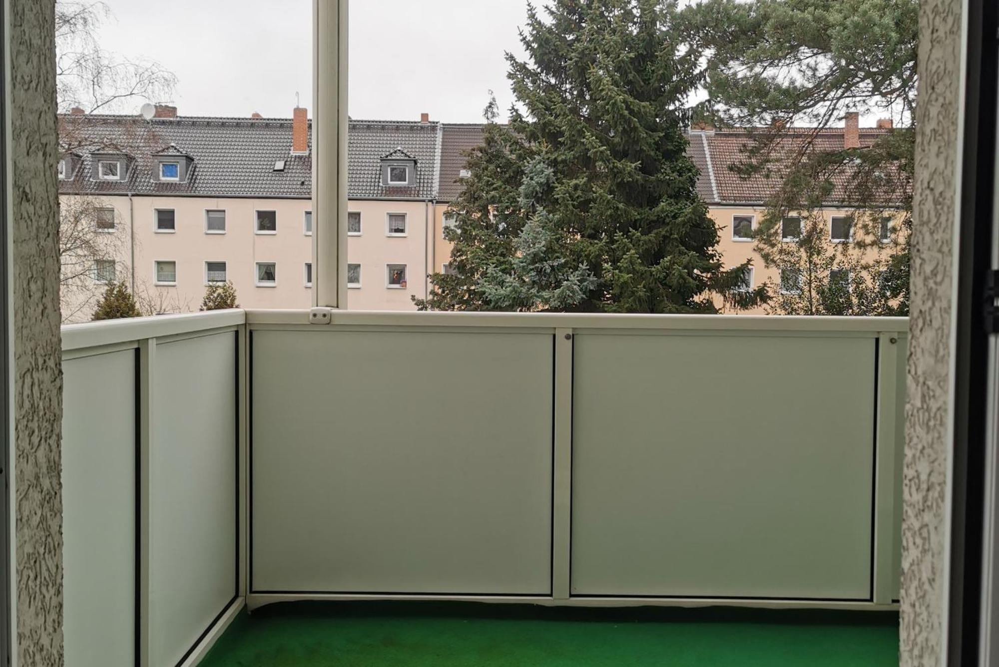 Private Apartment *